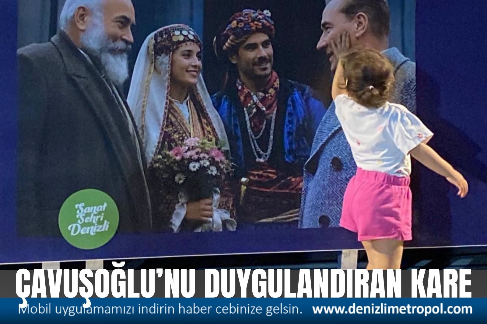 ÇAVUŞOĞLU’NU DUYGULANDIRAN FOTOĞRAF KARESİ